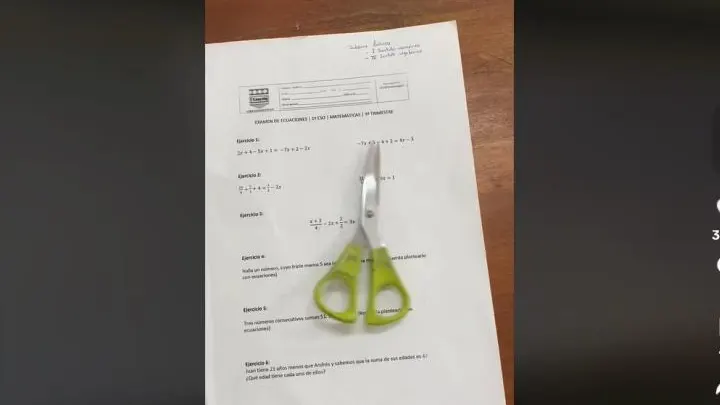 Un profesor de 1º de la ESO hace un experimento en un examen Un profesor de 1º de la ESO hace un experimento en un examen