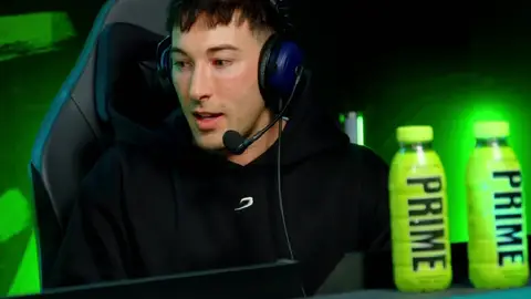 Viruzz en el directo de Ibai Viruzz en el directo de Ibai