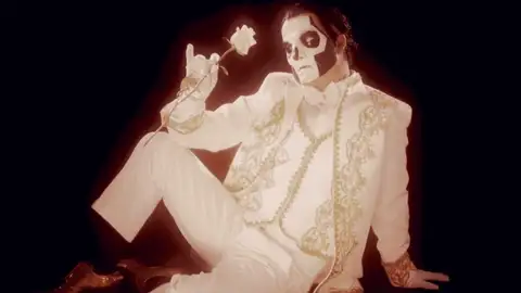 Videoclip del grupo Ghost. Videoclip del grupo Ghost.