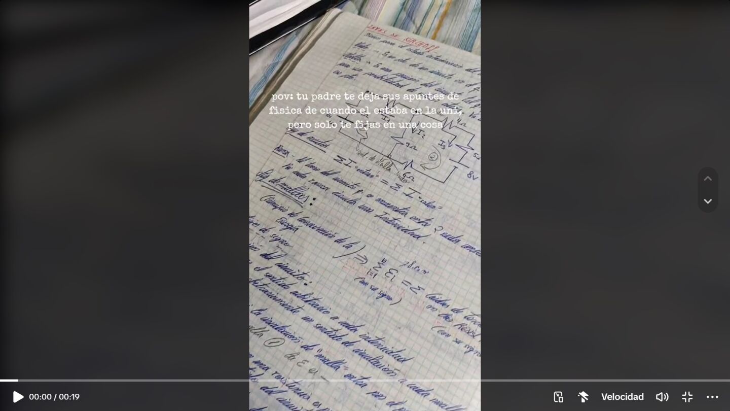 Tiktok apuntes de F&iacute;sica de su padre