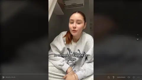 Tiktok mexicana quejándose de la educación española Tiktok mexicana quejándose de la educación española