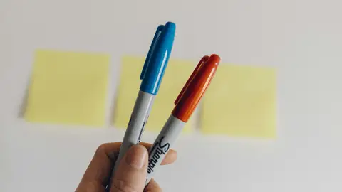 Rotulador naranja y azul Rotulador naranja y azul