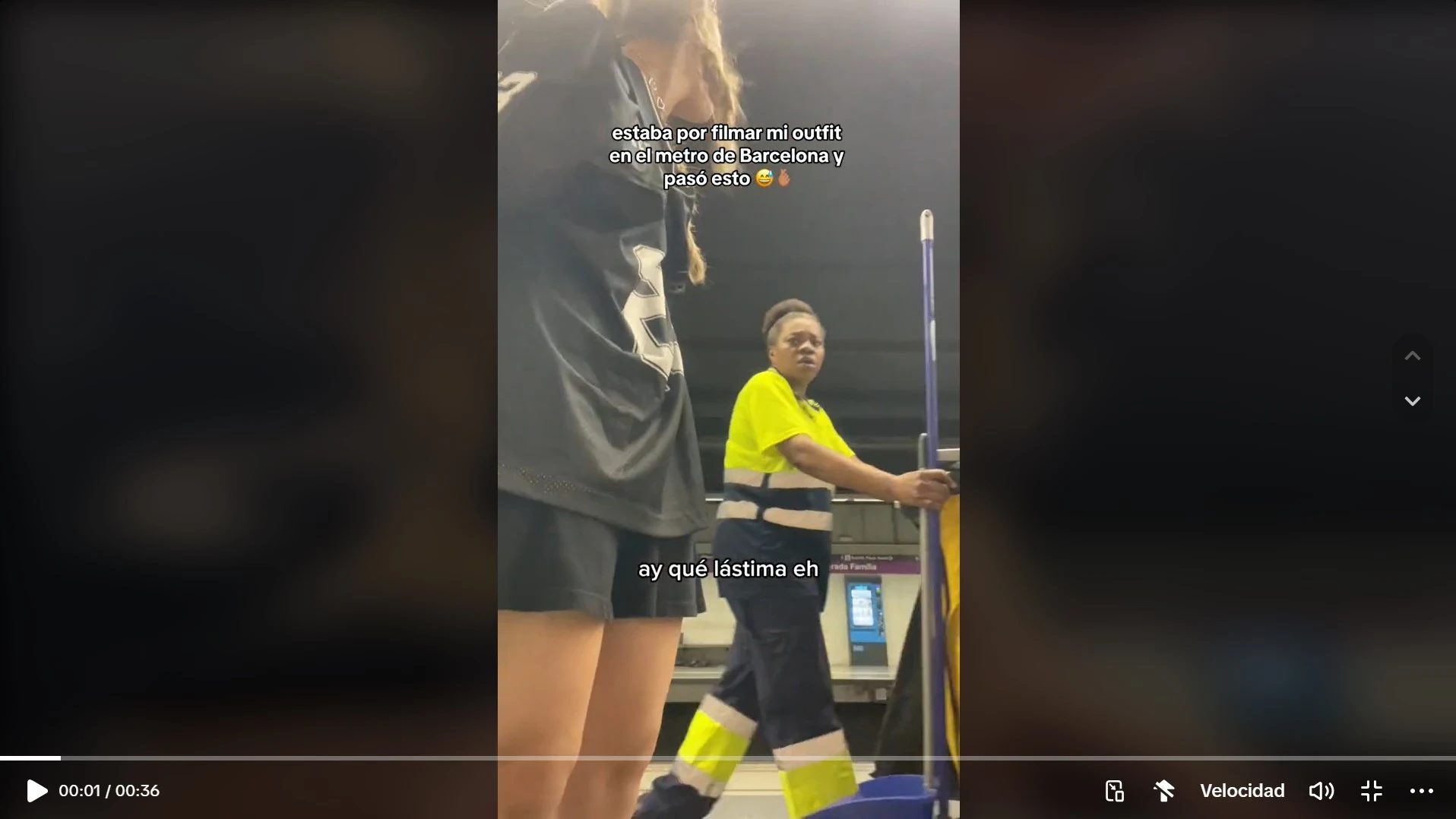 Tiktok limpiadora del metro de Barcelona