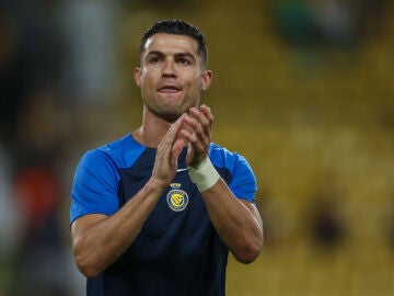 Cristiano Ronaldo aplaudiendo