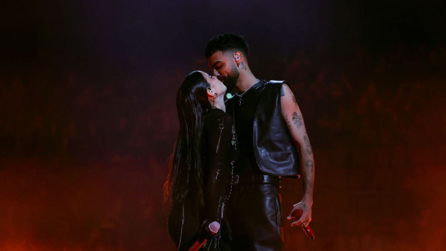 Zhamira Zambrano y Jay Wheeler actuando juntos en 2024