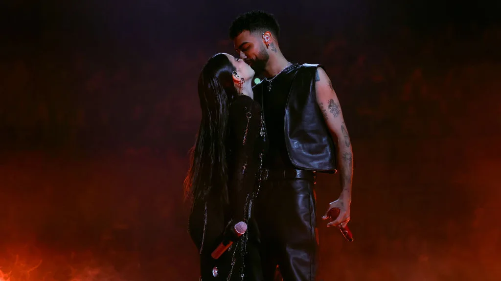 Zhamira Zambrano y Jay Wheeler actuando juntos en 2024