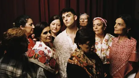 Videoclip de Mis Tías. Videoclip de Mis Tías.
