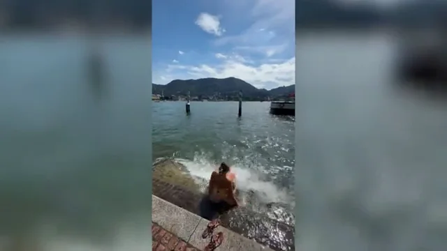 Una turista se cae en el lago Como y el divertido v&iacute;deo arrasa en TikTok