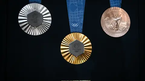 Imagen de las medallas de oro, plata y bronce de los Juegos Olímpicos y Paralímpicos de 2024. Imagen de las medallas de oro, plata y bronce de los Juegos Olímpicos y Paralímpicos de 2024.