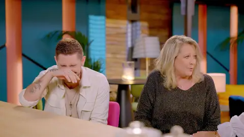 La surrealista pregunta de Isabel a Katy: “¿Qué rol sexual tiene tu hijo?” La surrealista pregunta de Isabel a Katy: “¿Qué rol sexual tiene tu hijo?”