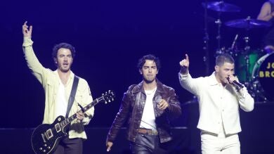 Jonas Brothers celebran 20 años de carrera y anuncian grandes planes para 2025