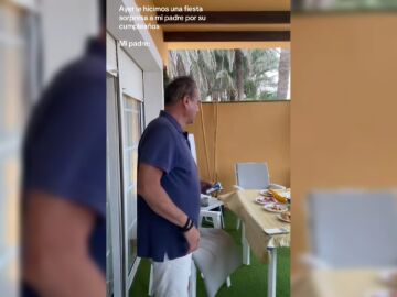 Foto del v&iacute;deo de TikTok de @albagripoll en la fiesta sorpresa de su padre 