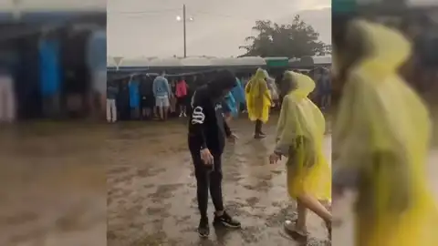 Una tormenta sorprende a un festival de Santander y no te esperas cómo un joven se intenta refugiar de ella Foto del post de Instagram de @postureoespanol