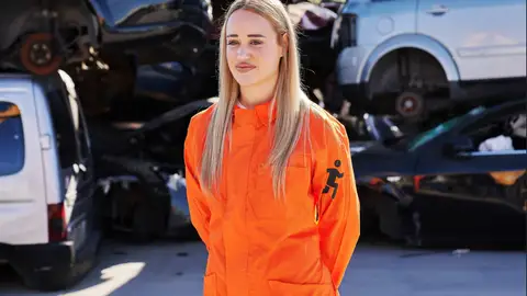 Noelia Moya como fugitiva Noelia Moya como fugitiva