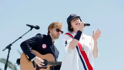 Billie Eilish y Finneas en el LA28 Olympic Games Handover Billie Eilish y Finneas en el LA28 Olympic Games Handover