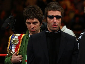 Imagen de archivo de los hermanos Gallagher en 2008