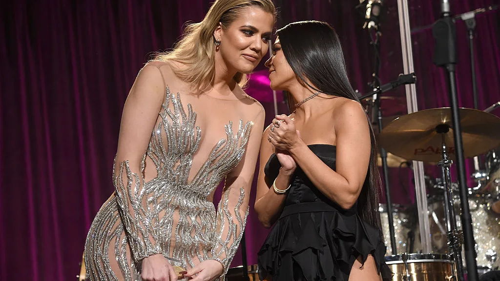 Imagen de archivo de Khloe y Kourtney Kardashian Imagen de archivo de Khloe y Kourtney Kardashian
