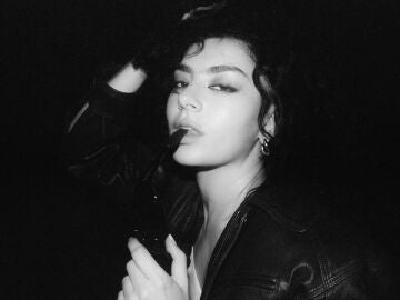 Miniatura de Charli XCX en YouTube