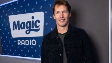 James Blunt revela cómo cambiará su nombre si su álbum alcanza el número uno