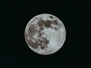 Luna.