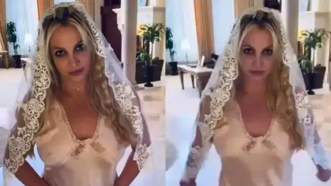 Britney Spears revela que se ha casado con ella misma Britney Spears revela que se ha casado con ella misma
