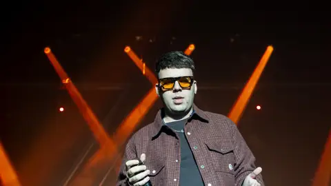 Quevedo durante un concierto en 2023 Quevedo durante un concierto en 2023