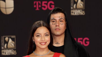 Imagen de archivo de Emilia y Duki