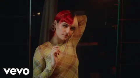 Miniatura de un videoclip de Alba Reche en YouTube Miniatura de un videoclip de Alba Reche en YouTube