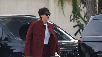 Jin, de BTS, espera transmitir optimismo con su primer disco en solitario Happy