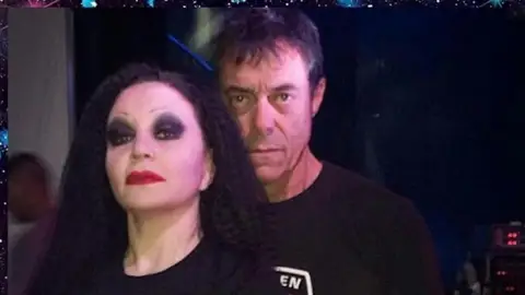 Enrique Bastante junto a Alaska Enrique Bastante junto a Alaska