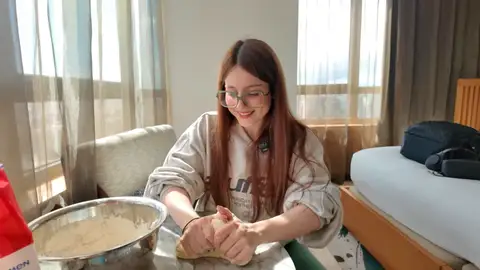 El primer vídeo de Roro en YouTube. El primer vídeo de Roro en YouTube.