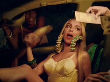 Miniatura de un videoclip de Bad Gyal 