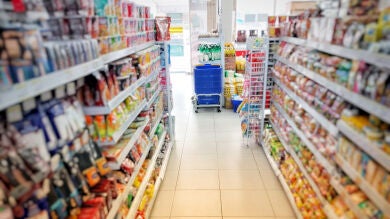 ¿Qué está pasando con los bazares chinos en España? El verdadero motivo por el que están cerrando