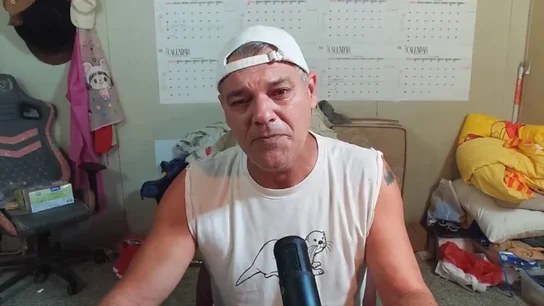Imagen de un vídeo de Frank Cuesta Imagen de un vídeo de Frank Cuesta