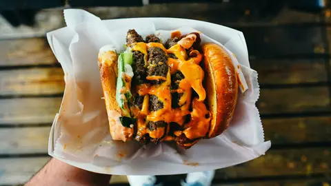 Hamburguesa triple gigantesca Hamburguesa triple gigantesca