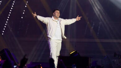 Quevedo reina en casa con el concierto de su vida ante 41.000 personas