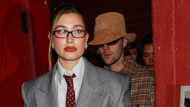 Hailey Bieber se convierte en multimillonaria al vender su marca de maquillaje mientras Justin se enfrenta a problemas financieros