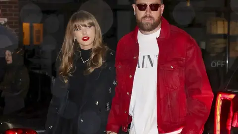 Taylor Swift y Travis Kelce Taylor Swift y Travis Kelce