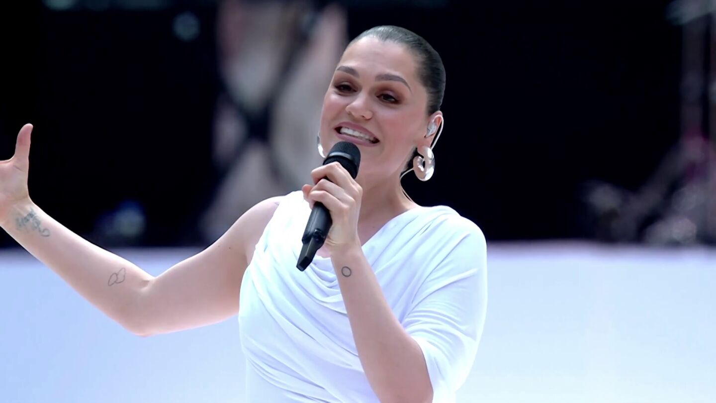 Jessie J promete "vencer" el c&aacute;ncer de mama en su &uacute;ltimo concierto antes de la cirug&iacute;a