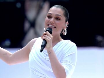 Jessie J promete "vencer" el c&aacute;ncer de mama en su &uacute;ltimo concierto antes de la cirug&iacute;a