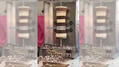 El kebab más dulce: se hace viral por servir helado de chocolate en forma de durum