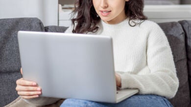 Revisa el historial de su novio y lo que se encuentra no se lo esperaba: 