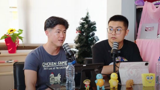 El Influencer chino, Cheken Papi se sincera sobre la presi&oacute;n familiar y el peso del trabajo en su juventud