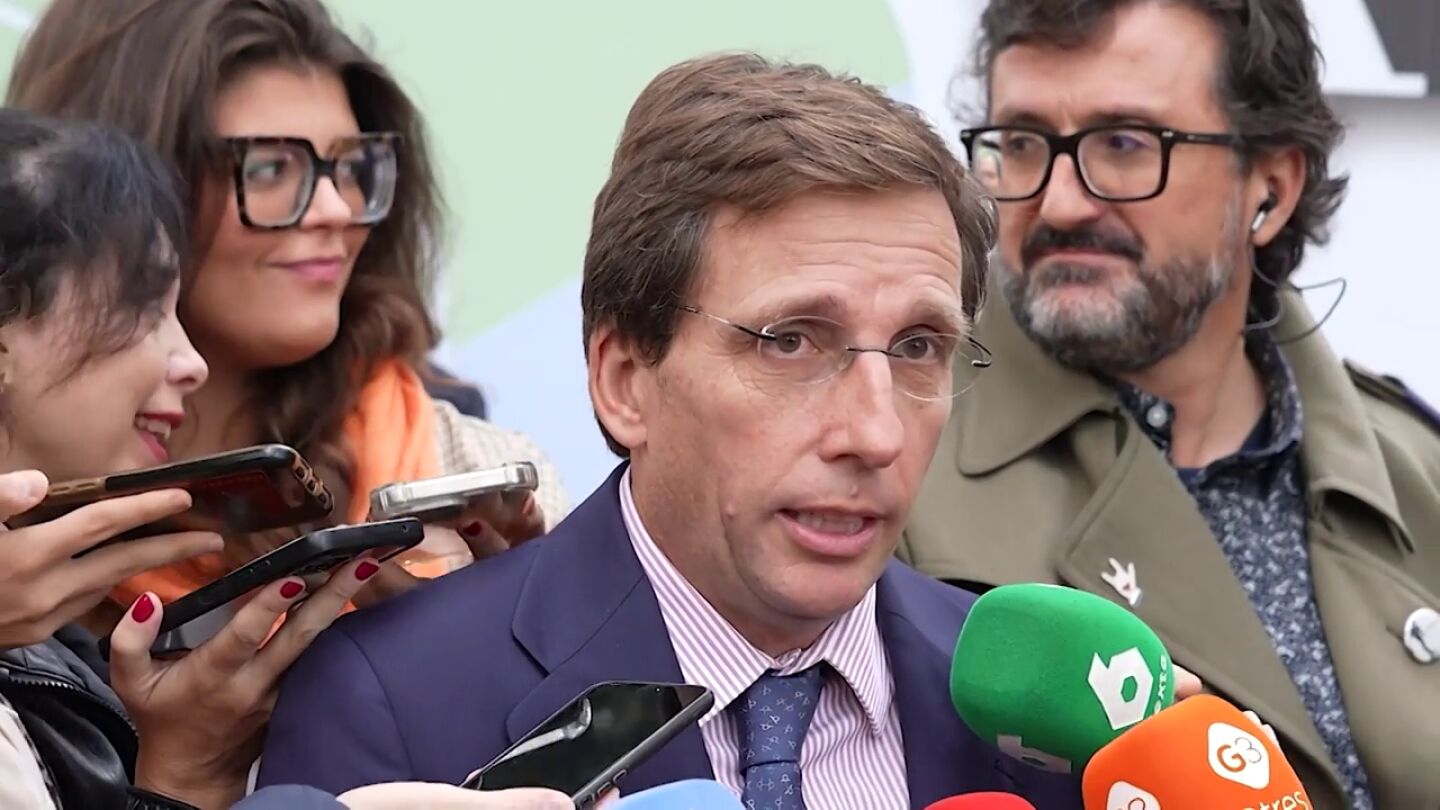 Jos&eacute; Luis Mart&iacute;nez-Almeida acusa a Rosal&iacute;a