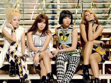 Miniatura de un v&iacute;deo de 2NE1