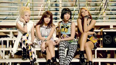 Miniatura de un vídeo de 2NE1 Miniatura de un vídeo de 2NE1