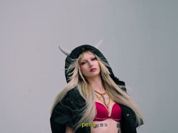 Portada de Perra de Metrika en YouTube