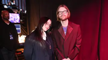 Billie Eilish y su hermano Finneas Billie Eilish y su hermano Finneas
