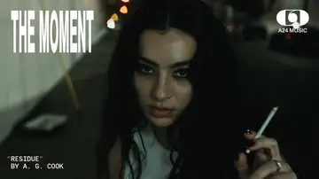 Miniatura del videoclip de Charli XCX Miniatura del videoclip de Charli XCX