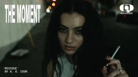 Miniatura del videoclip de Charli XCX Miniatura del videoclip de Charli XCX